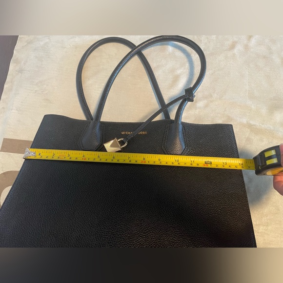 Michael Kors bag - Picture 5 of 7